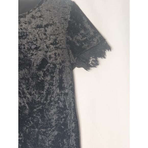 Whimsigoth Black velvet and lace top blouse size Medium REWIND Goth EMO - Picture 3 of 6